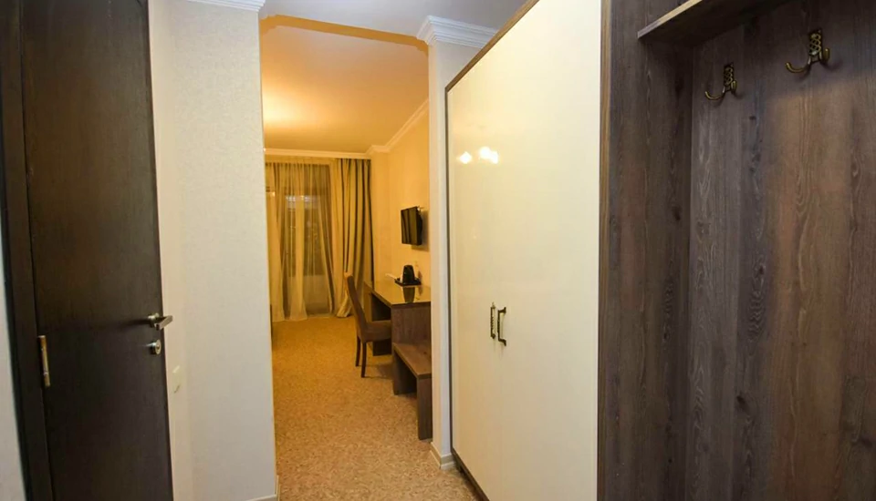 هتل اولد گاردن باتومی